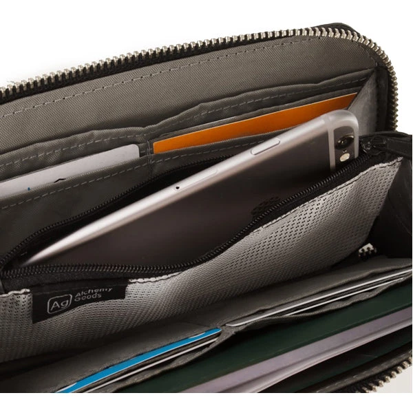 Fauntleroy Small Clutch - Image 3