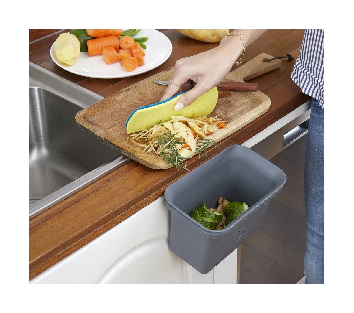 Scrap Happy Kitchen Compost Bin - Image 2