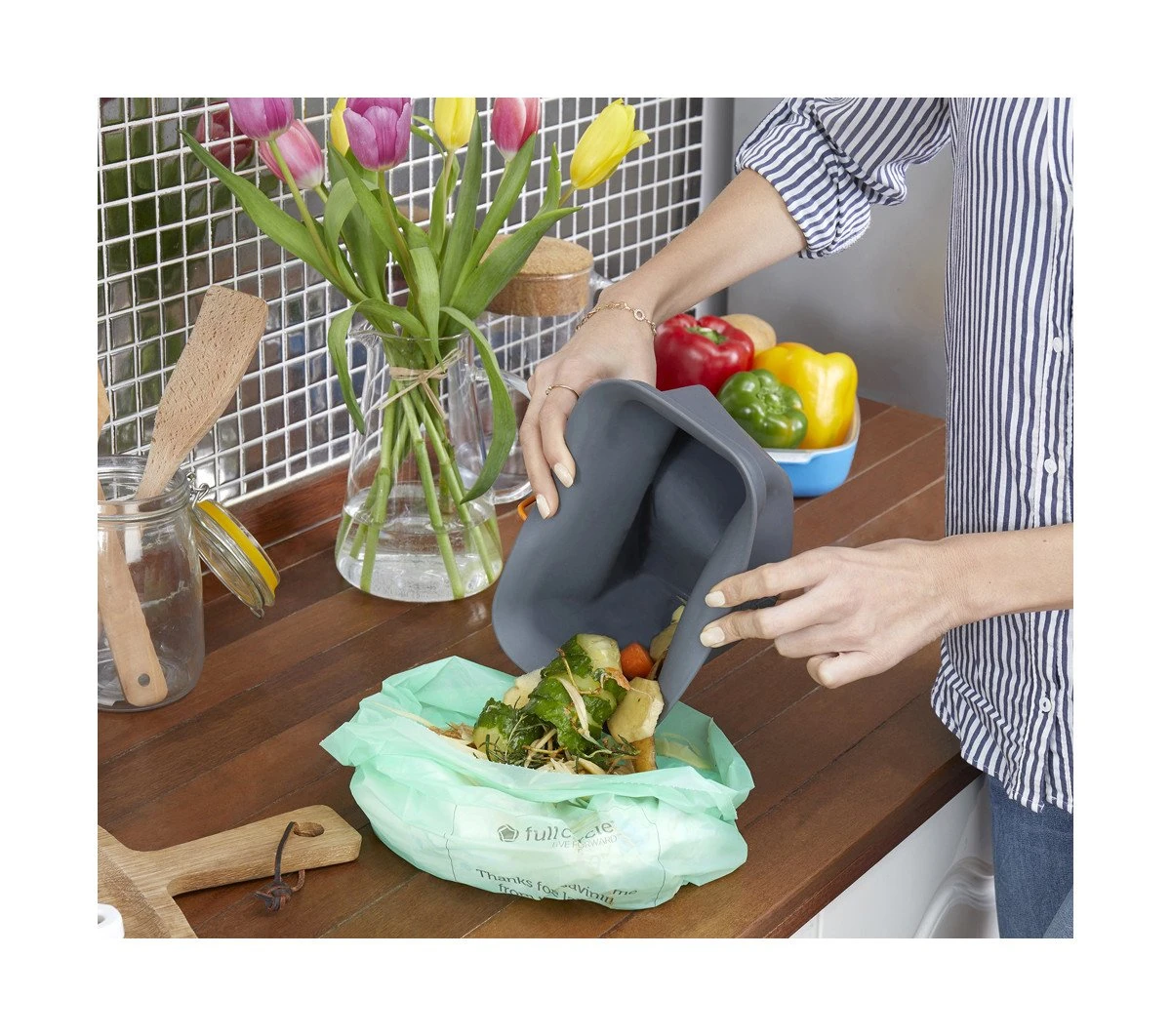 Scrap Happy Kitchen Compost Bin - Image 3