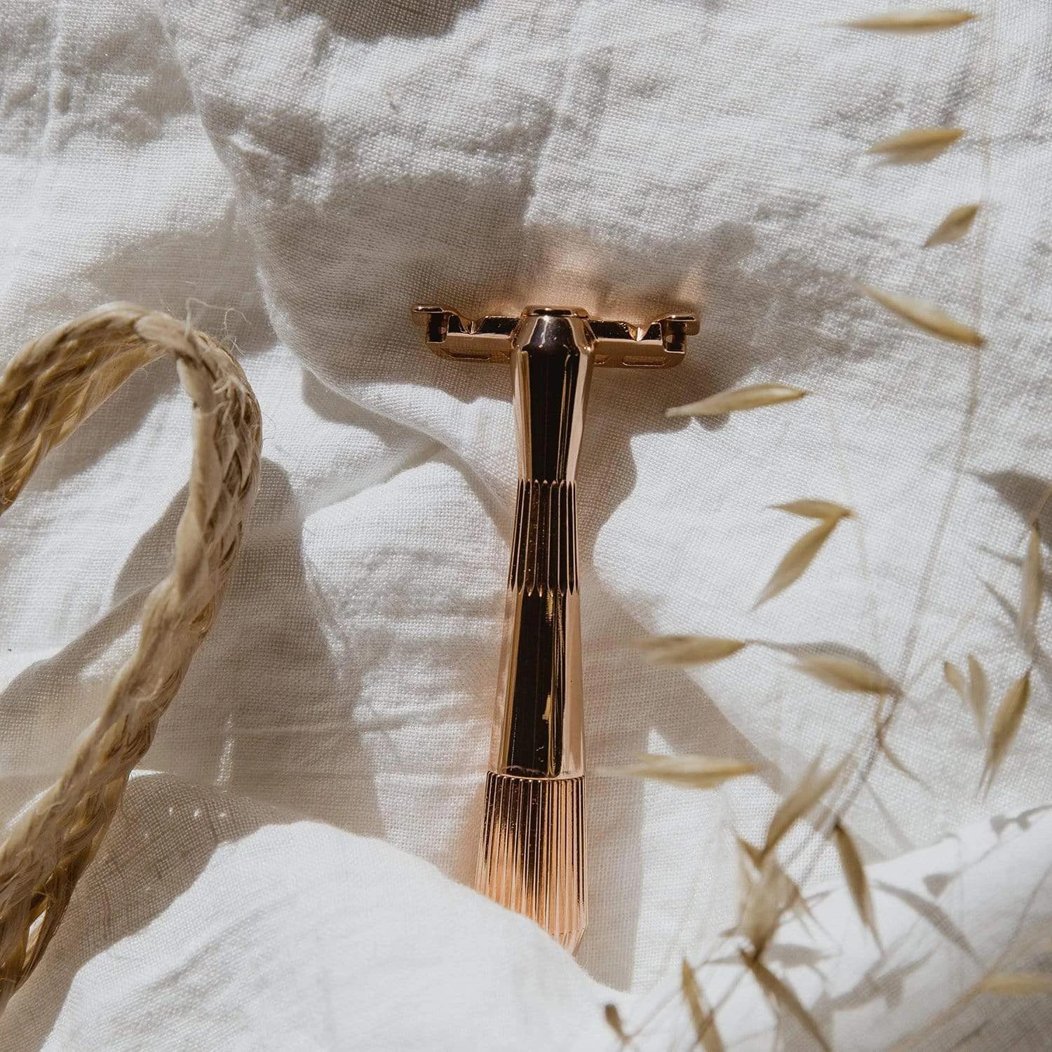 Fixed Head Twig Safety Razor - Sustainable Razor - All-Metal Construction, Single Blade, Multiple Colors - Image 5