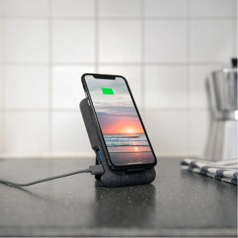 Convertible Wireless Charging Pad Stand - Image 3