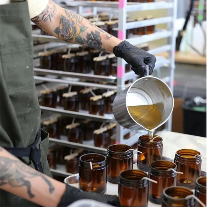 Teakwood + Tobacco Soy Candle - Image 4